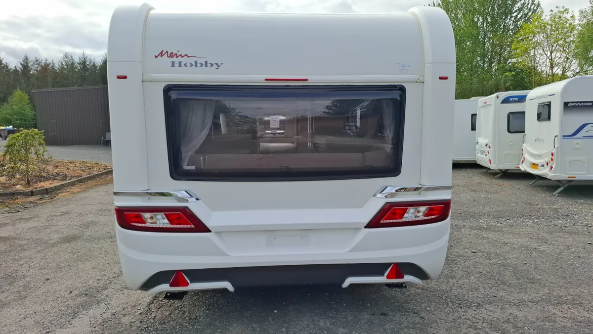 Hobby 650 Excellent Caravan - Image 3