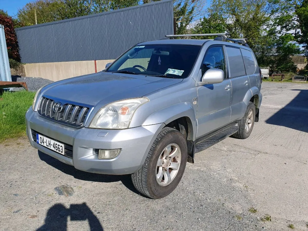 2004 toyota landcruiser - Image 1