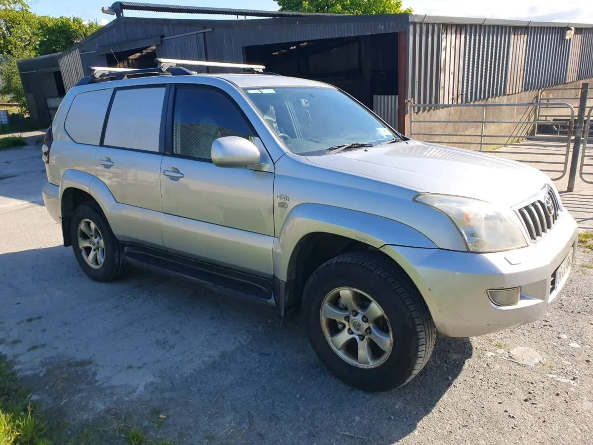 2004 toyota landcruiser - Image 2
