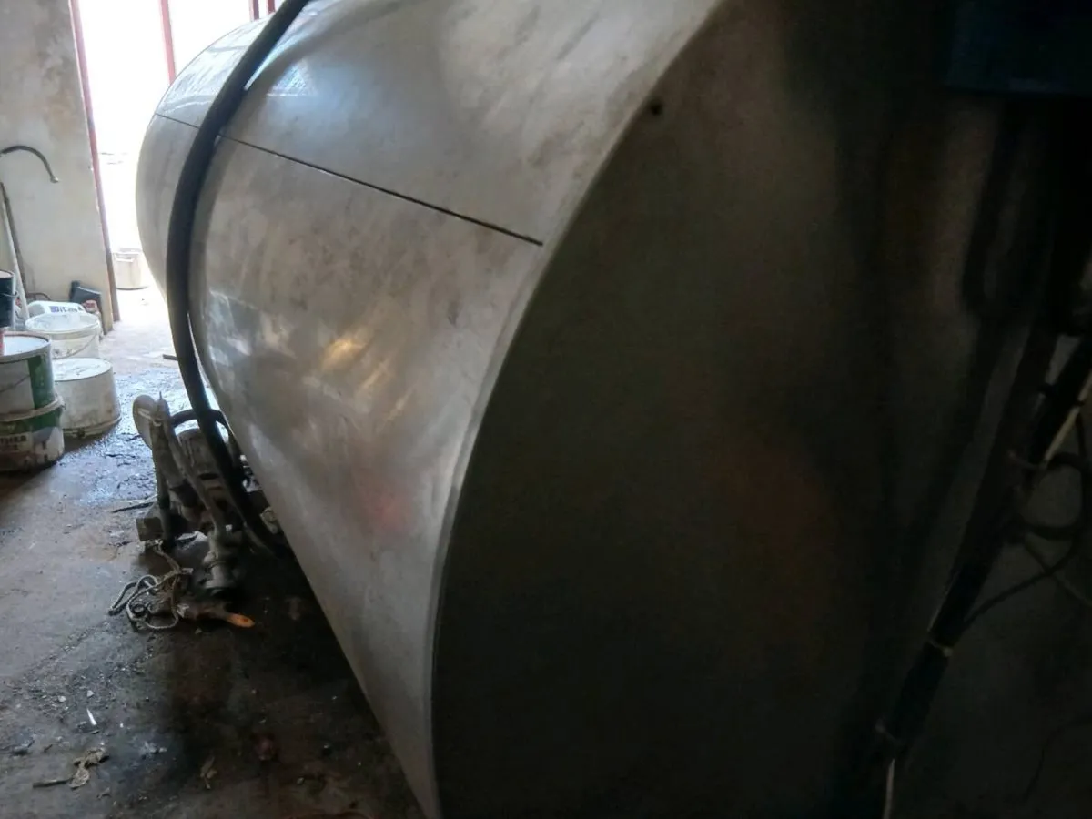 Milk Tank - Image 1