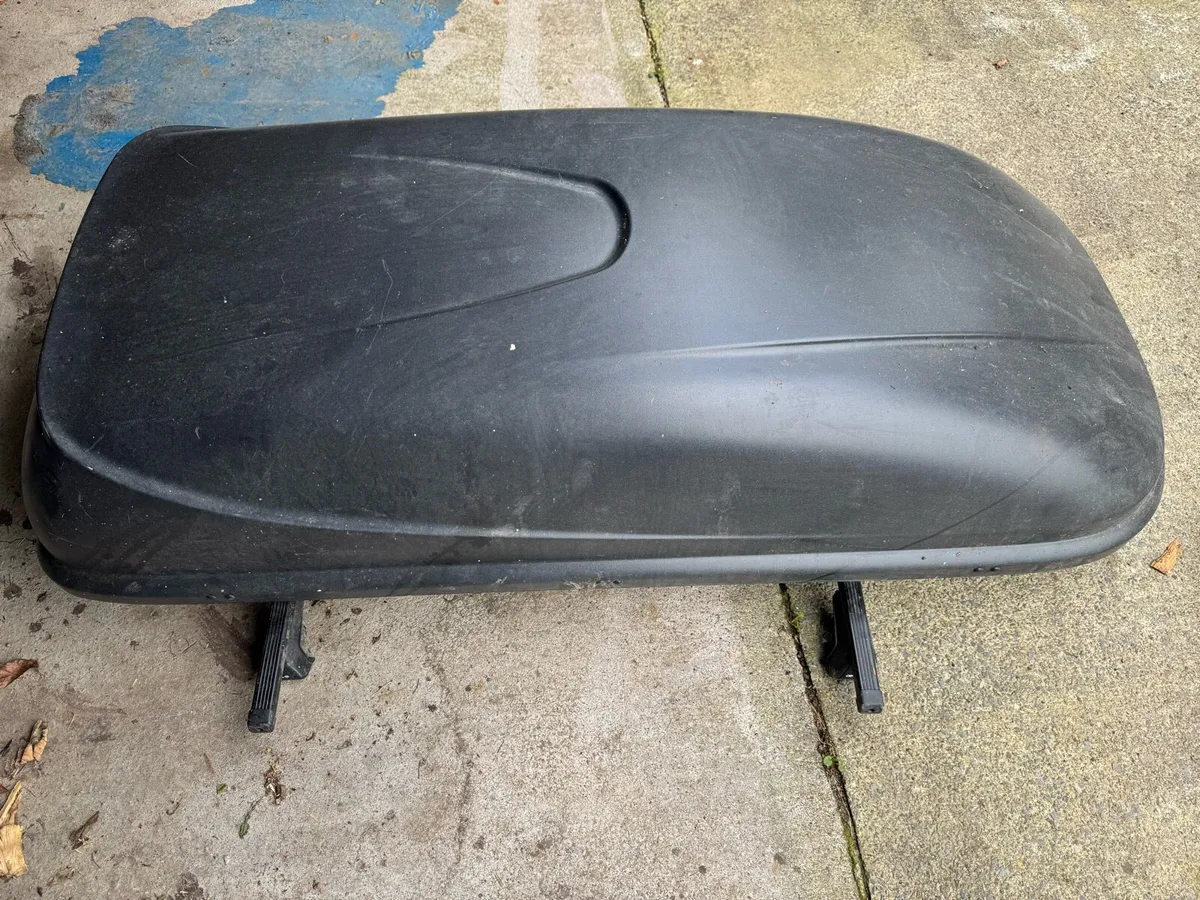 Thule roof box - Image 4
