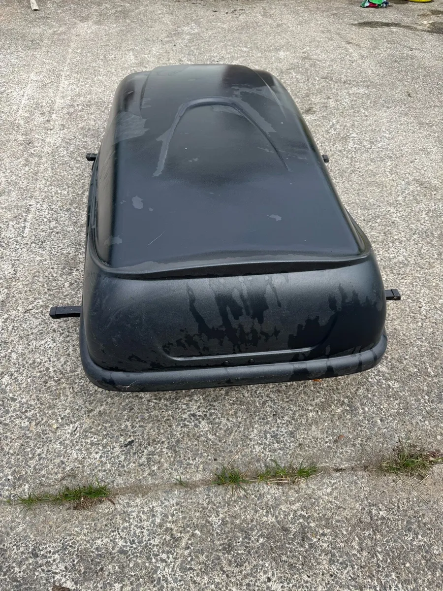 Thule roof box - Image 3