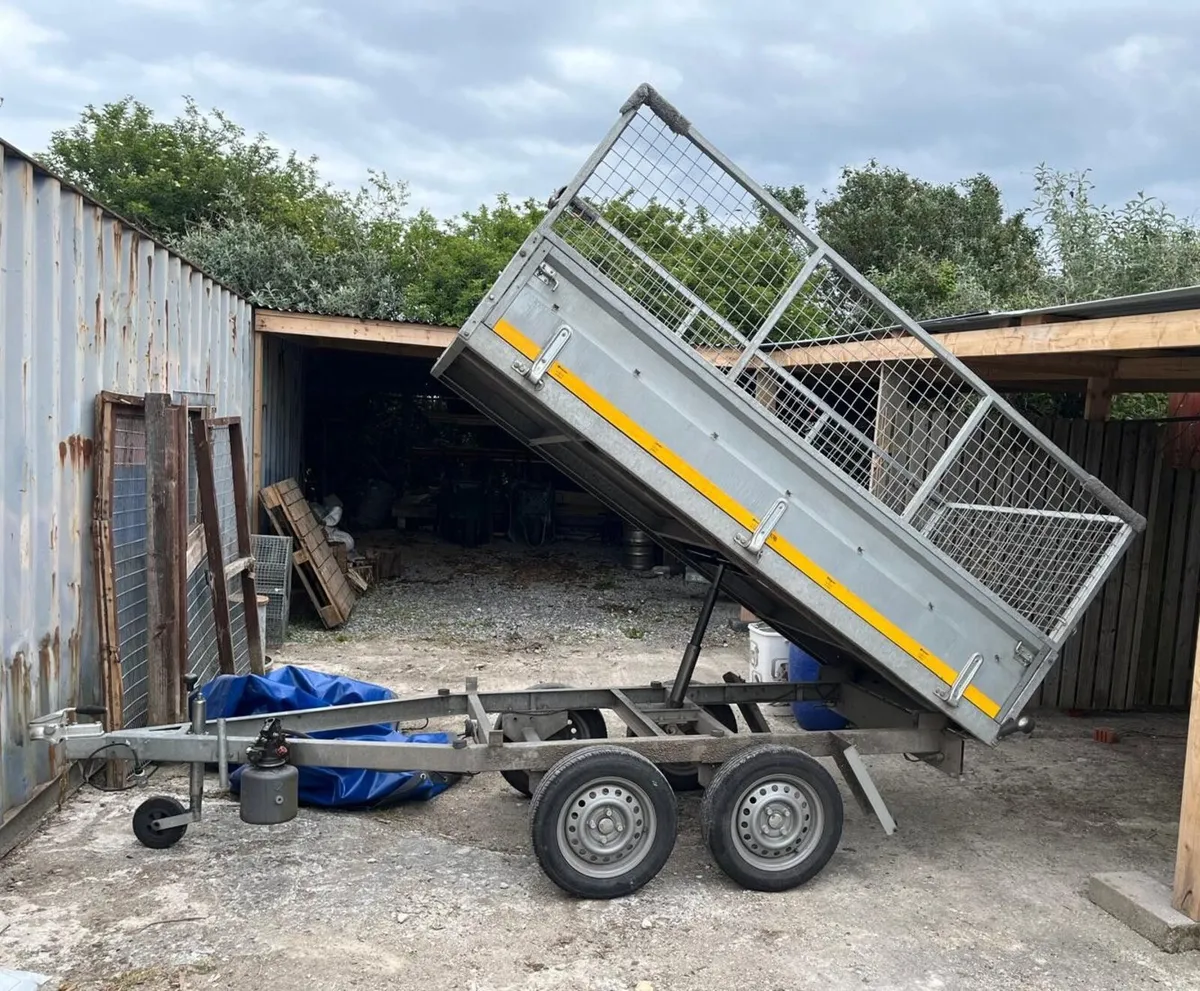 Trailer - Twin Axel Hand pump tipper trailer - Image 4