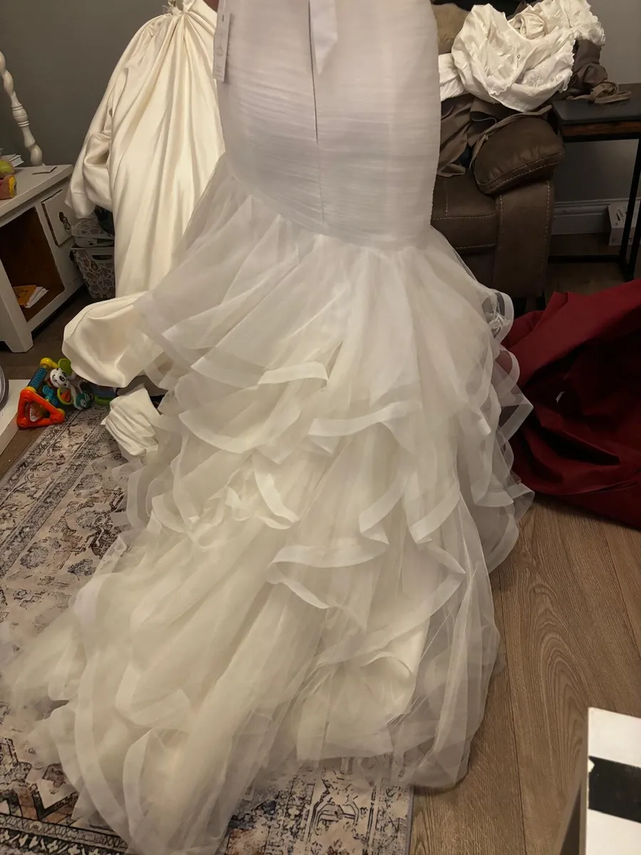 Wedding dress - Image 4