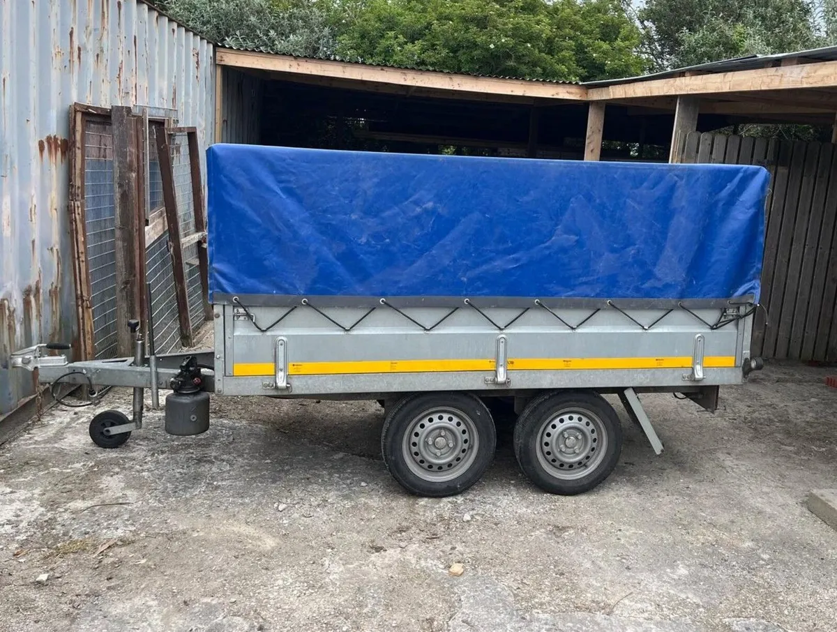 Trailer - Twin Axel Hand pump tipper trailer - Image 1