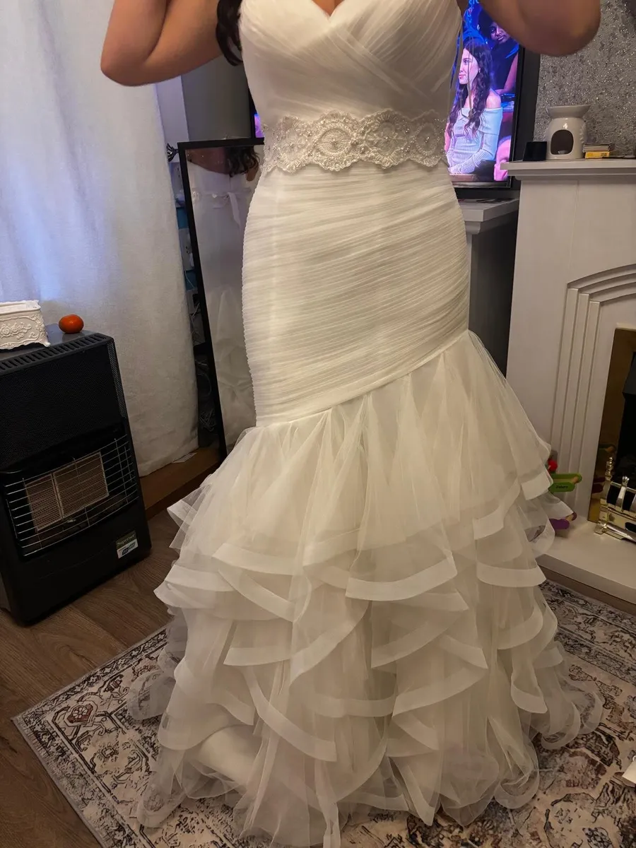 Wedding dress - Image 3