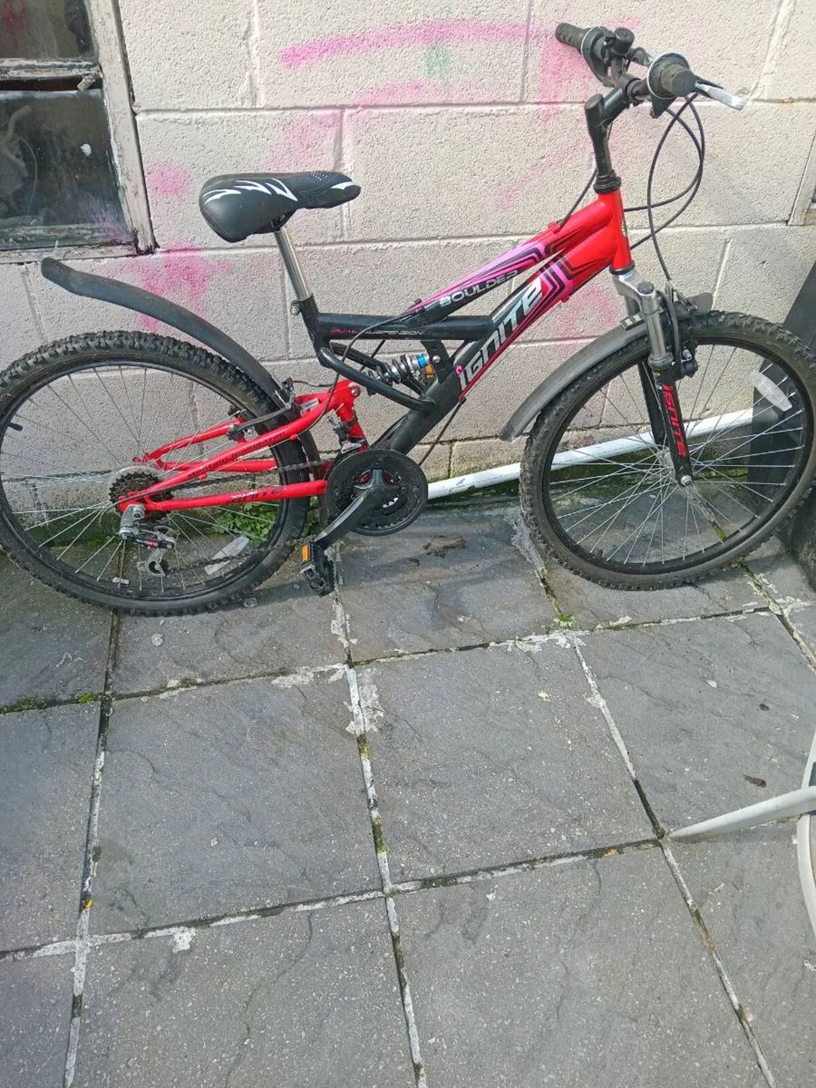 Girls bicycle as new - Image 4