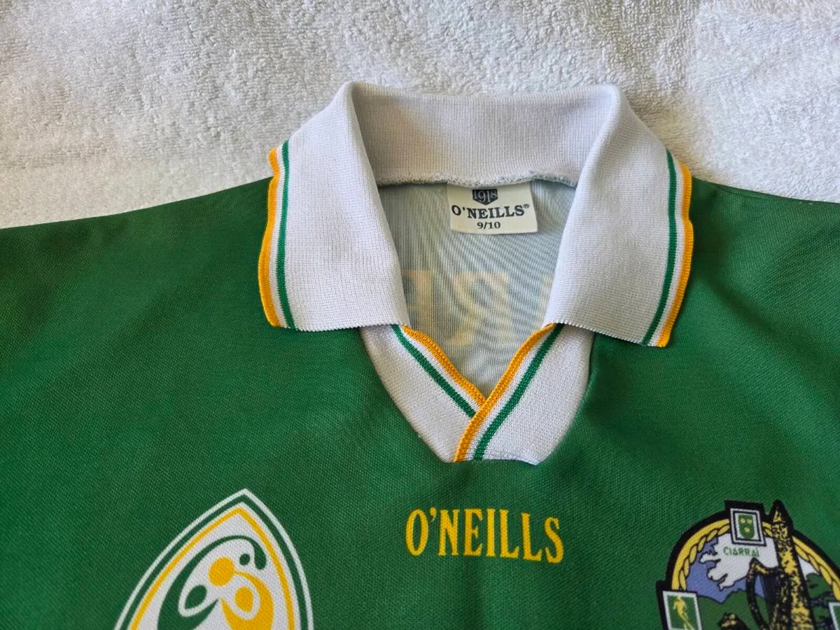 Kerry Home Gaelic Football Jersey 2000 to 2002 - Image 4