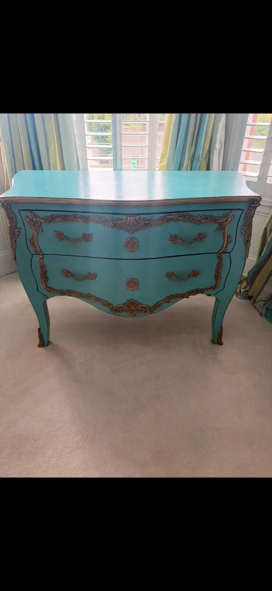 French style bombe chest