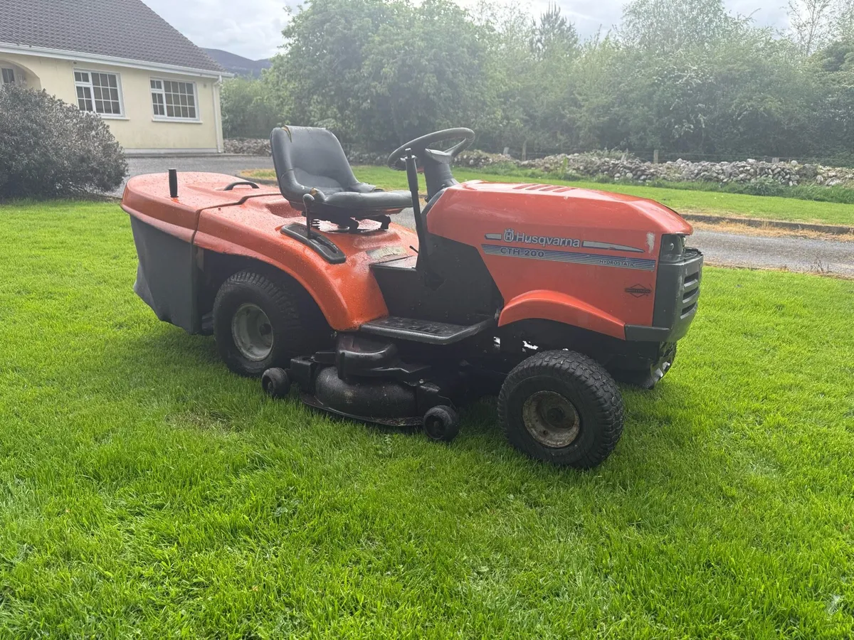 Ride On Lawnmower 20HP V Twin - Image 3