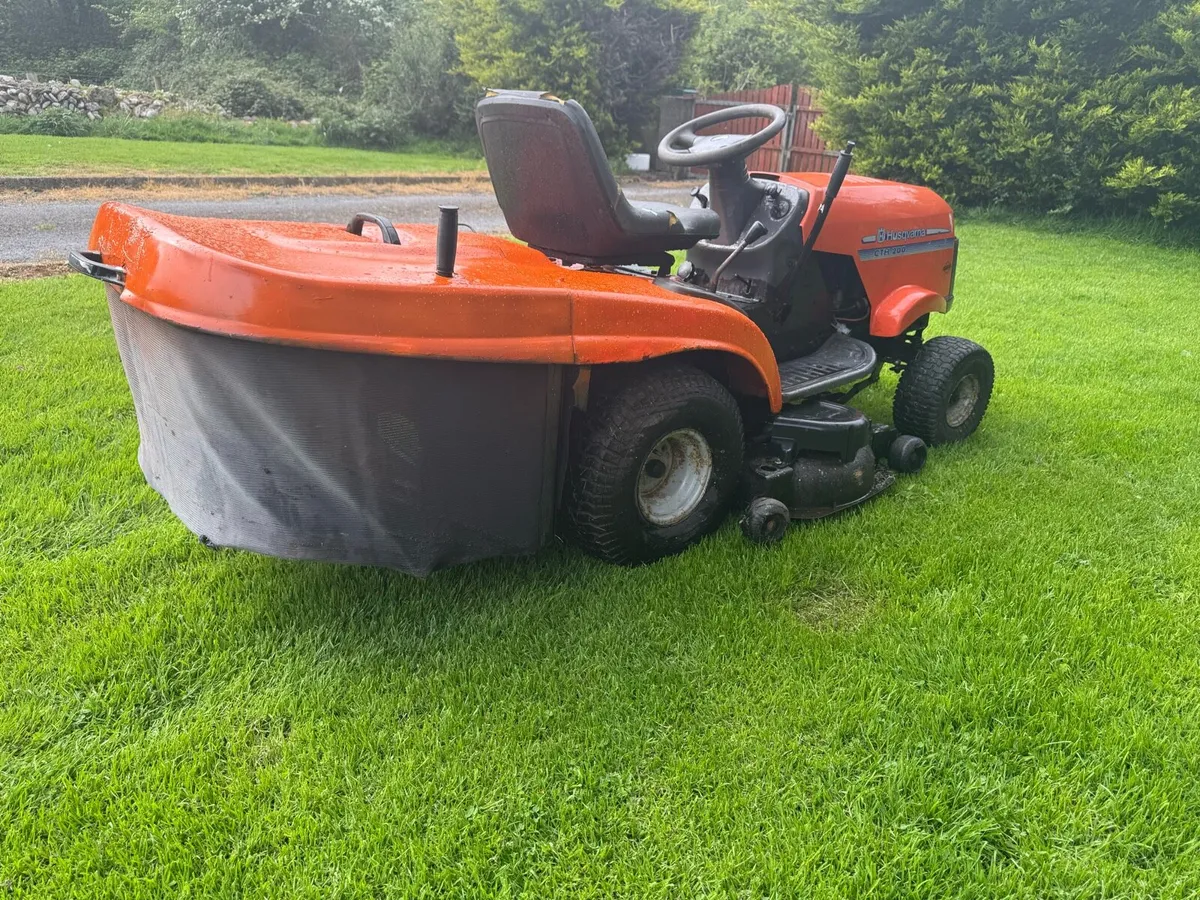 Ride On Lawnmower 20HP V Twin - Image 4