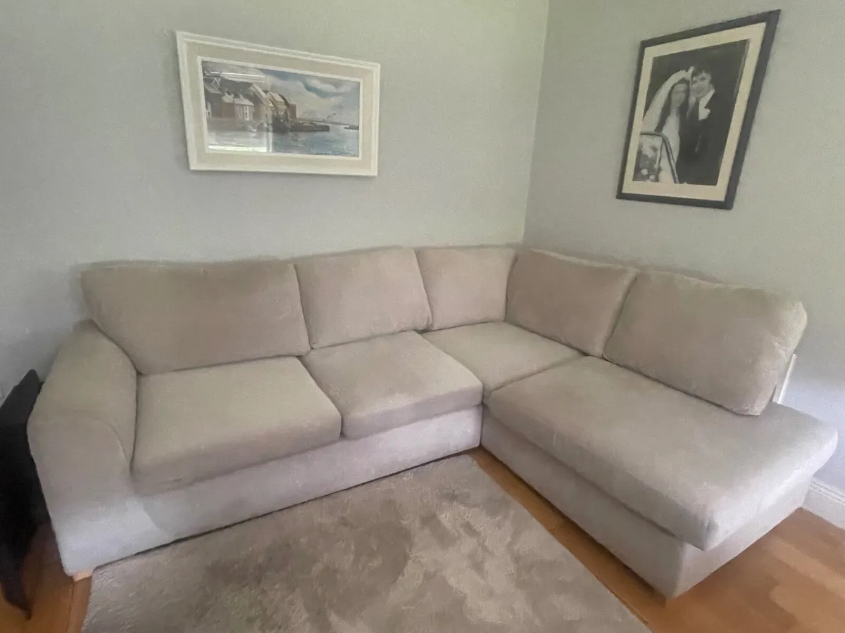 Corner sofa - Image 1
