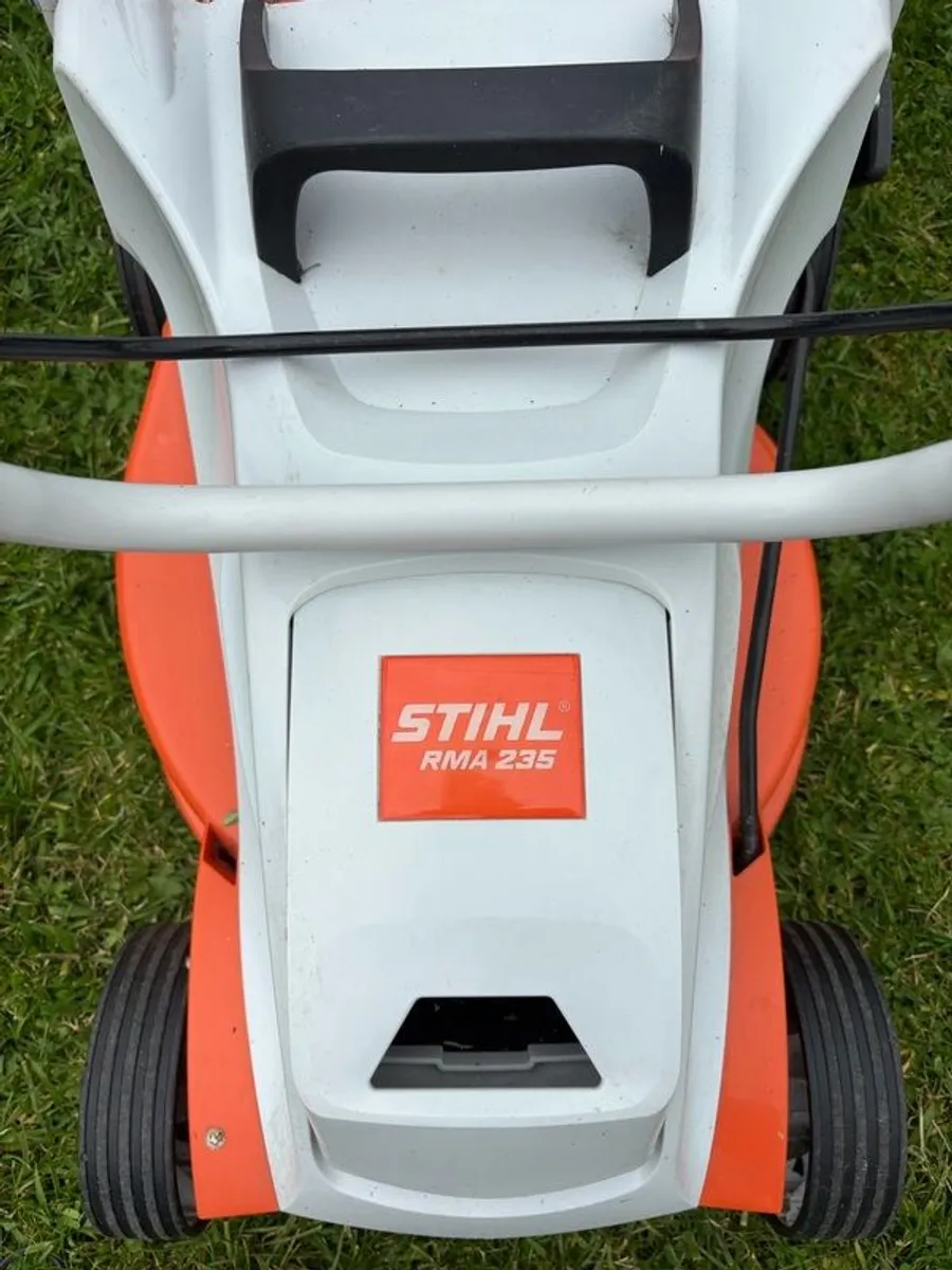 Still Battery Lawnmower - Image 3