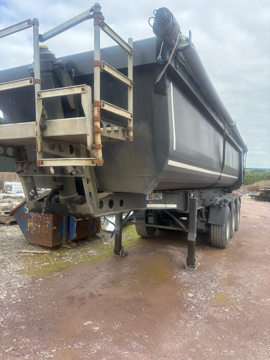 Tipper trailer - Image 1