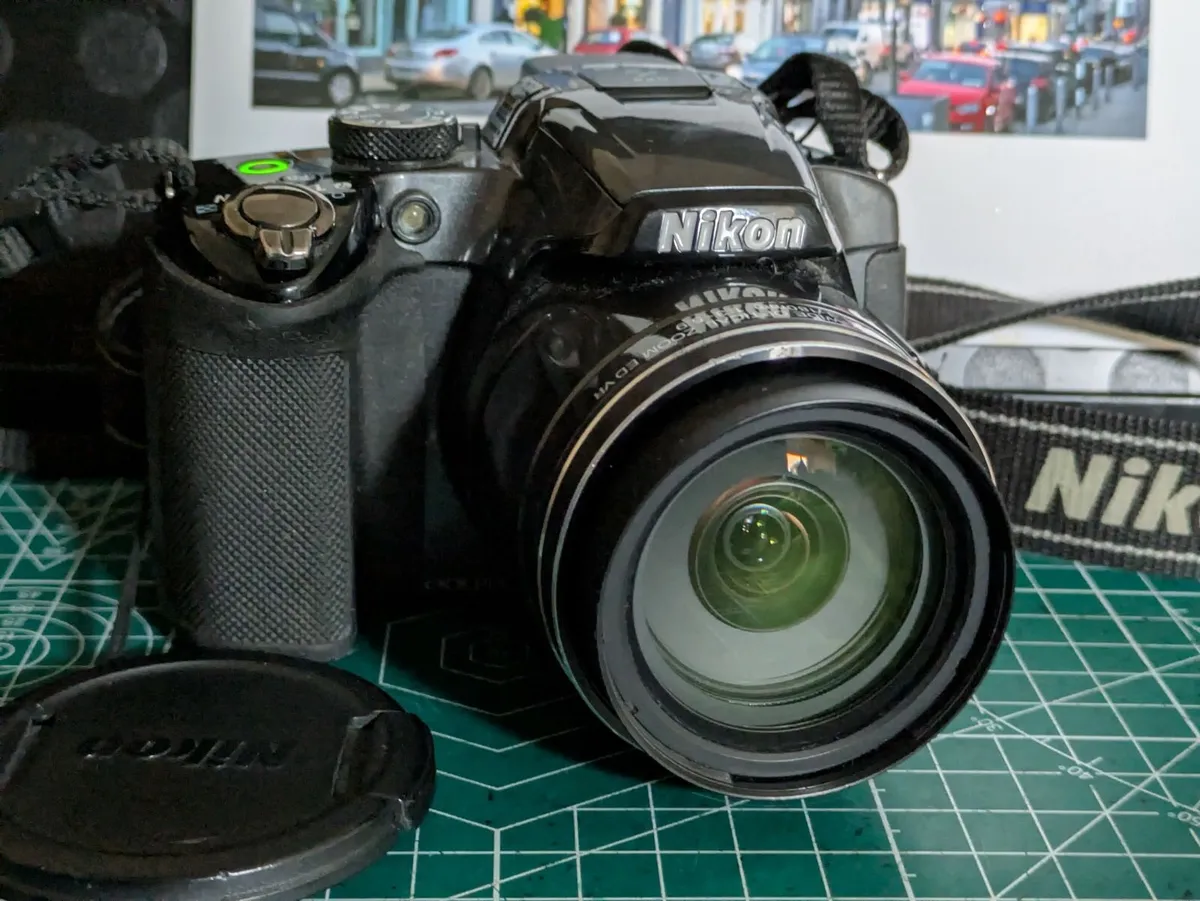 Nikon P510 16MP digital superzoom camera 42x - Image 1