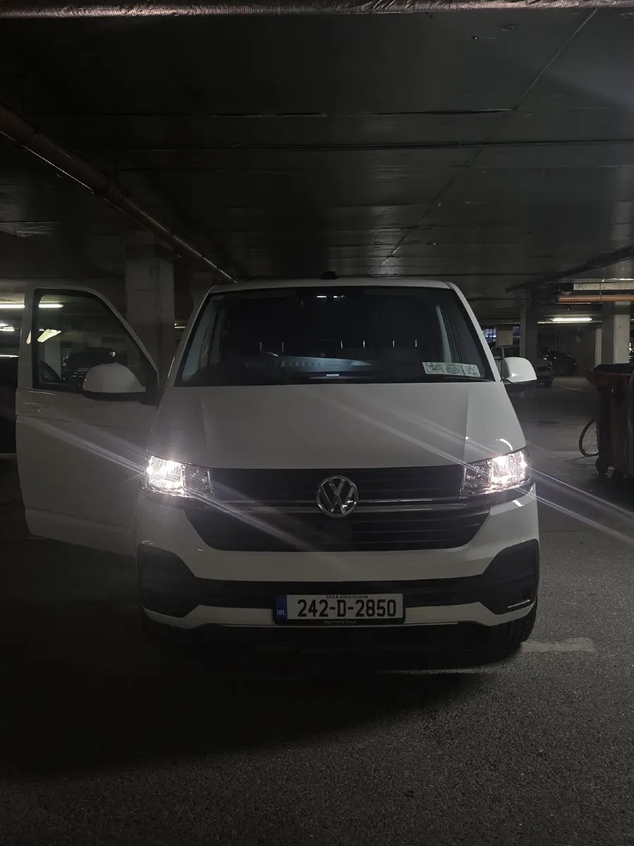 Volkswagen Transporter 2024 - Image 1