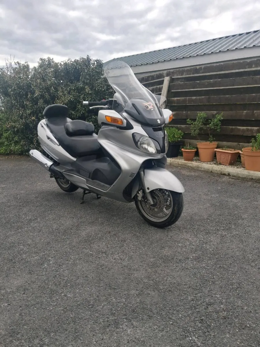 Suzuki Burgman 650 - Image 4