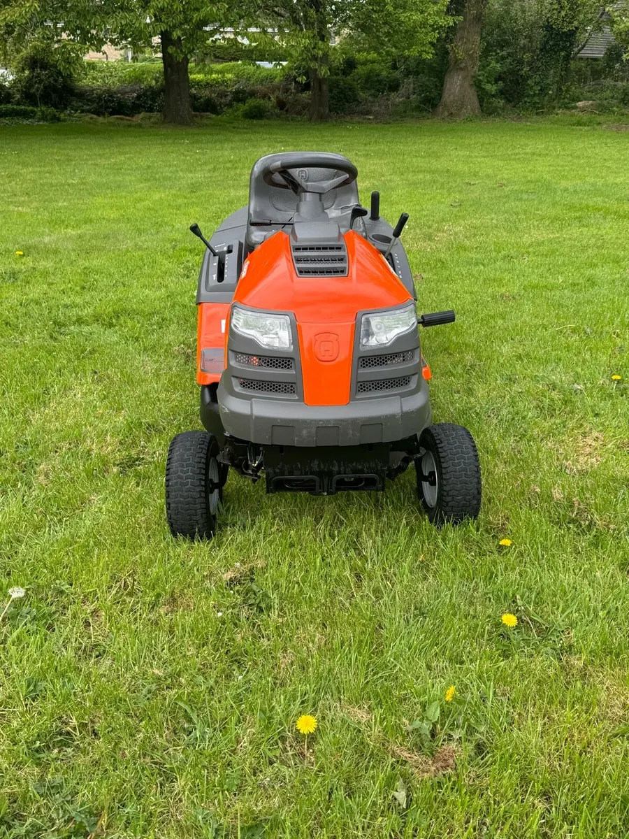 Husqvarna ride on - Image 2