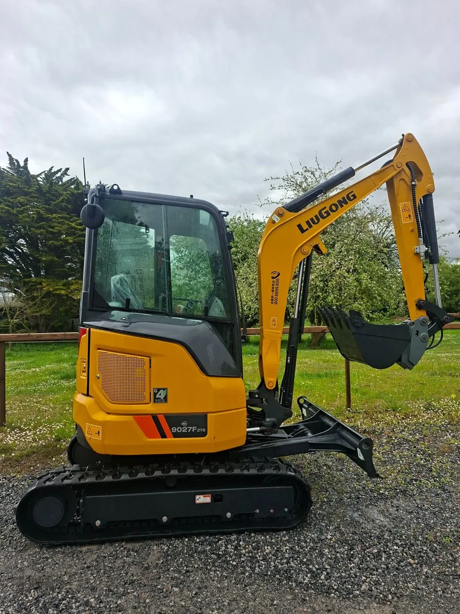2026 New Liugong 9027F 2.7 TON 3 Buckets - Image 1