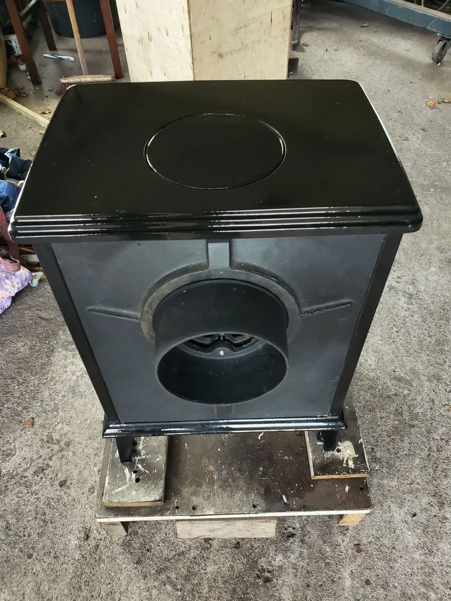 New Black Enamel Firewarm 4.2 kw solid fuel. - Image 2