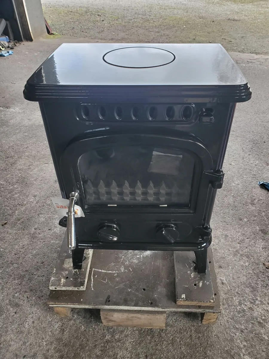 New Black Enamel Firewarm 4.2 kw solid fuel. - Image 4