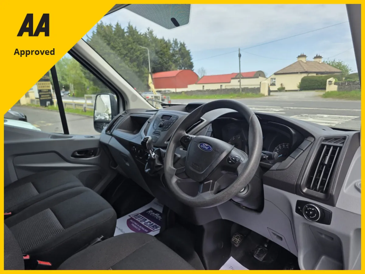 Ford Transit 350 5DR - Image 4