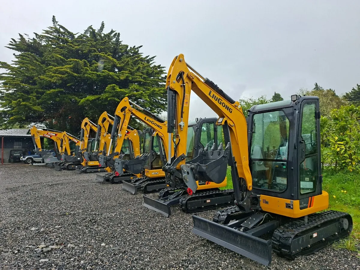 2026 New XCMG XE27U 2.7 TON Mini Digger - Image 2