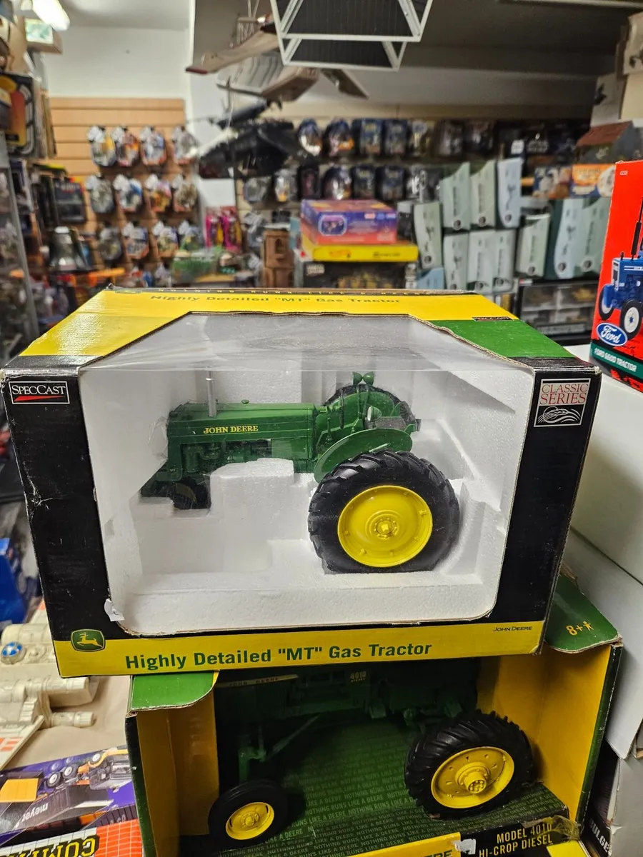 Britain's ERTL John Deere Tractor 1.16 - Image 2