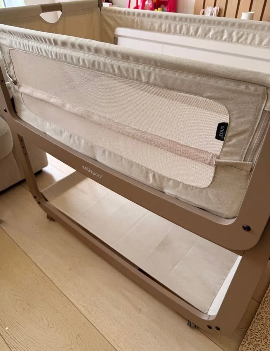 Snuzpod 5 Bedside Crib - Image 3