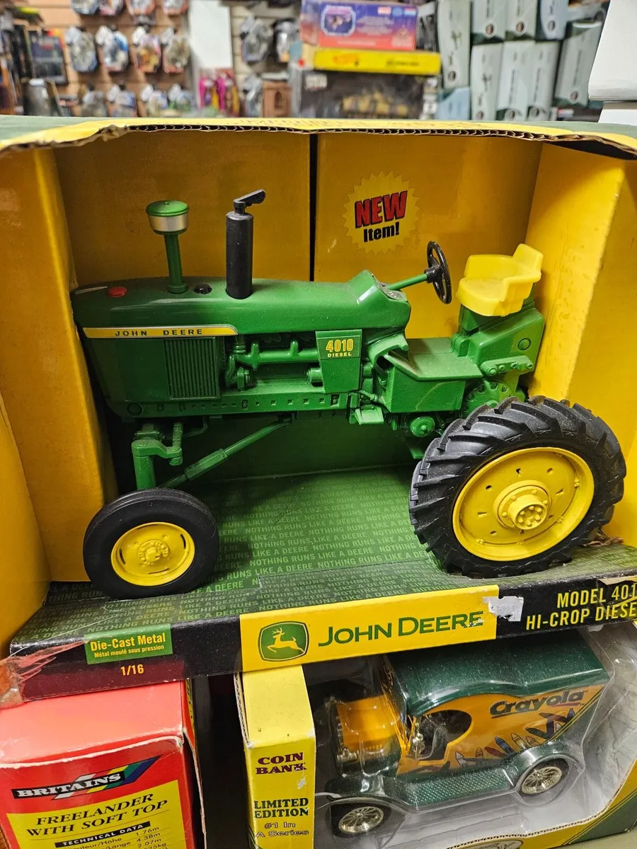 Britain's ERTL John Deere Tractor 1.16 - Image 2
