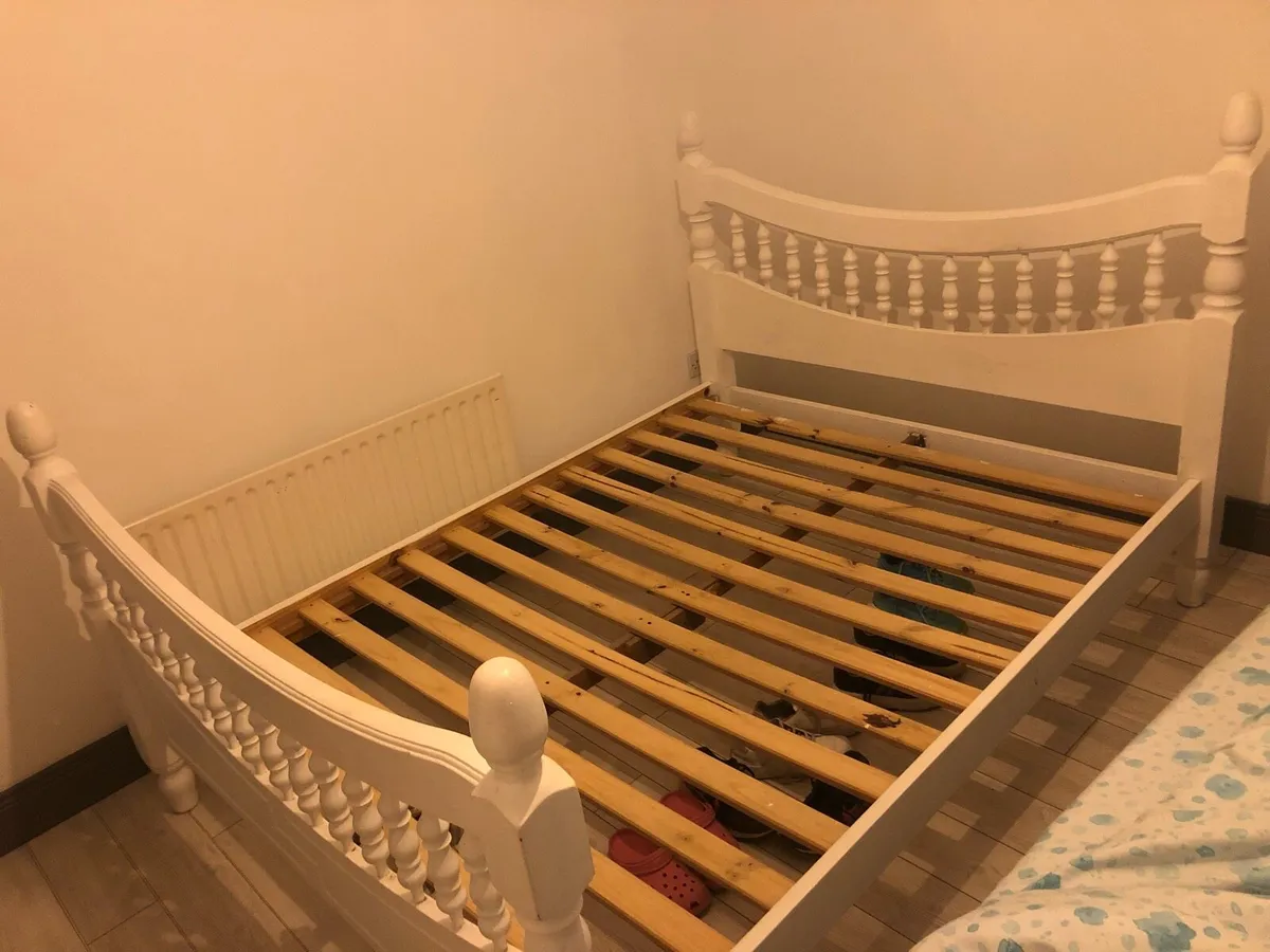 Bed - Image 3