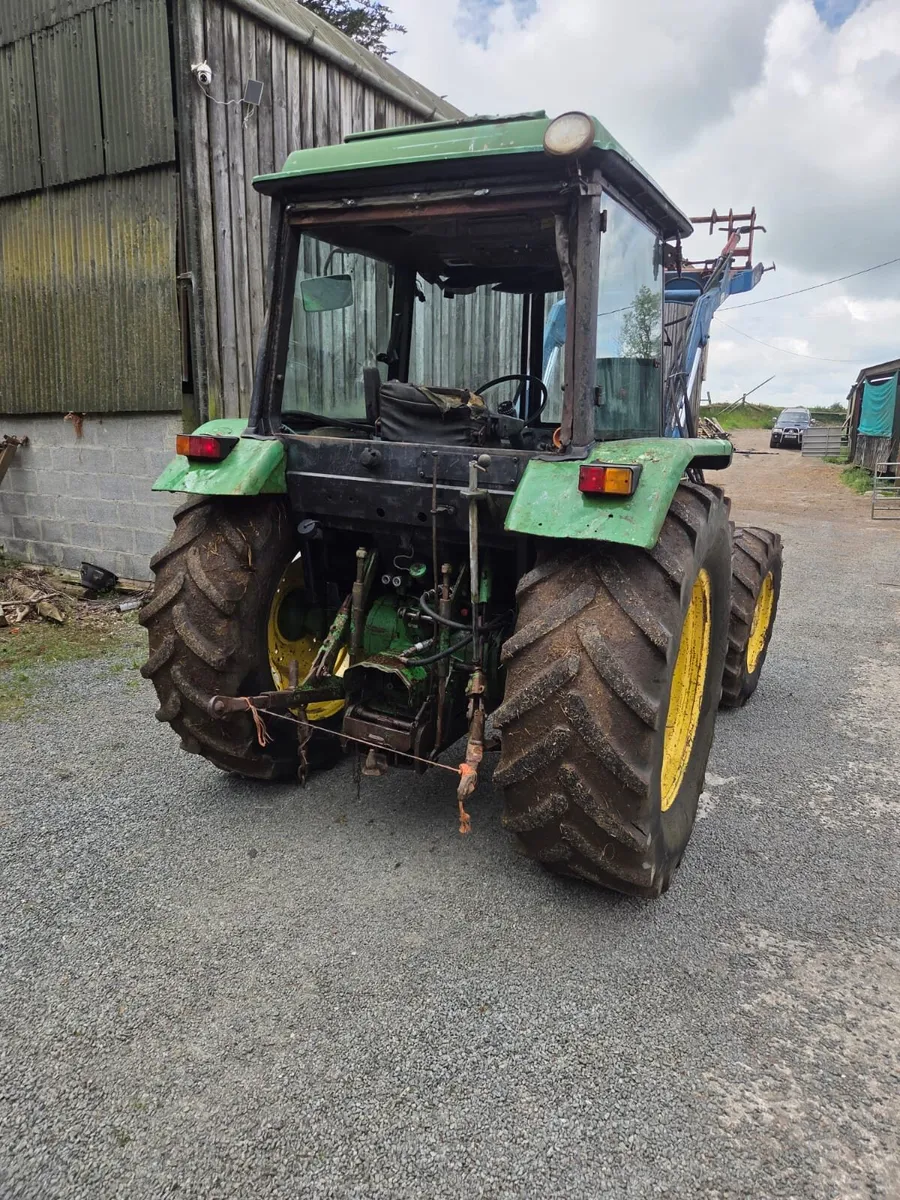 John Deere 2140 tractor - Image 3