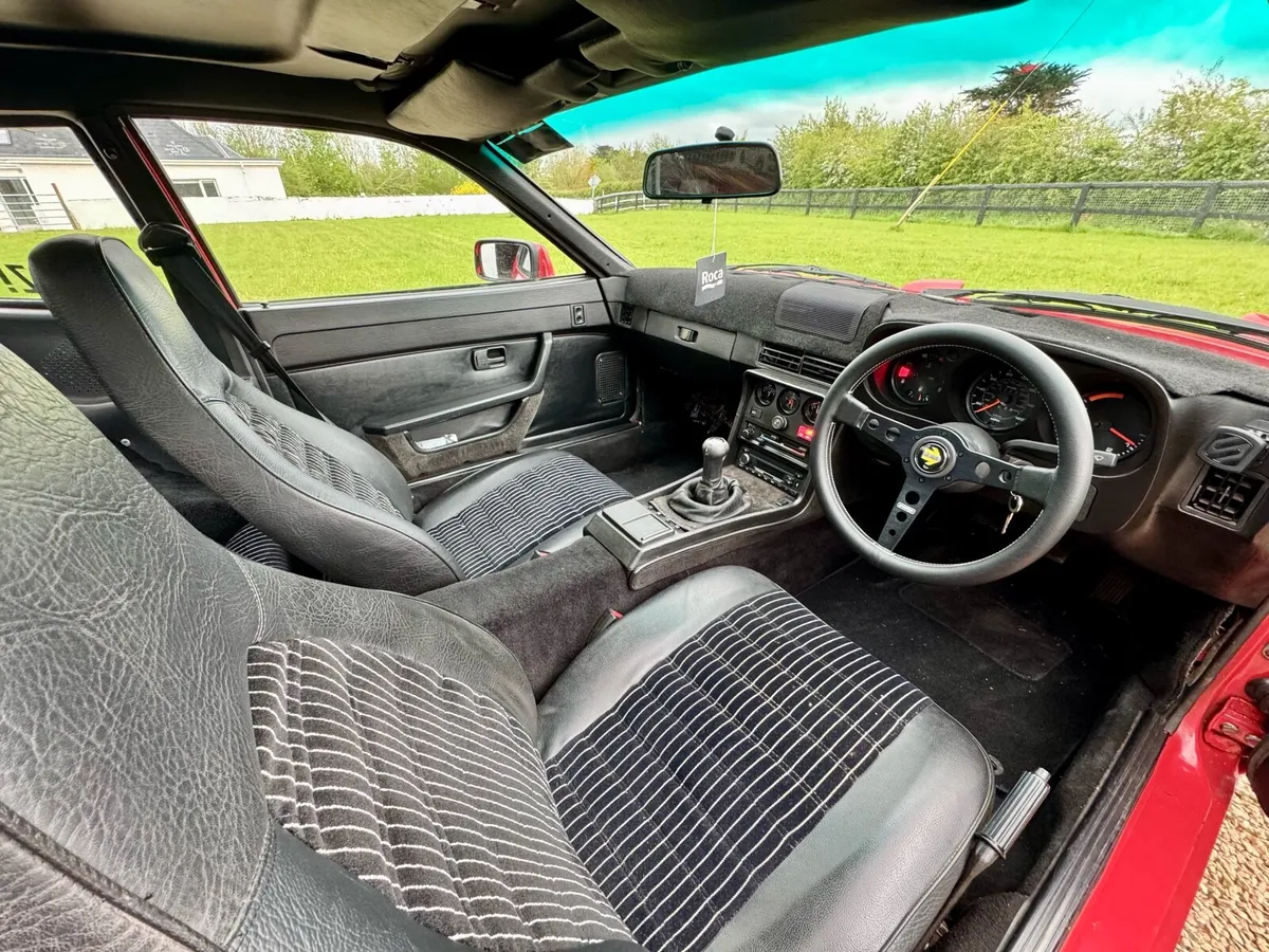 Porsche 924 1984 Classic Mint Condition - Image 2