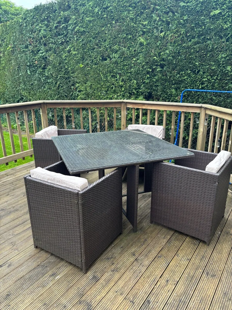 Rattan style garden furniture - Image 1