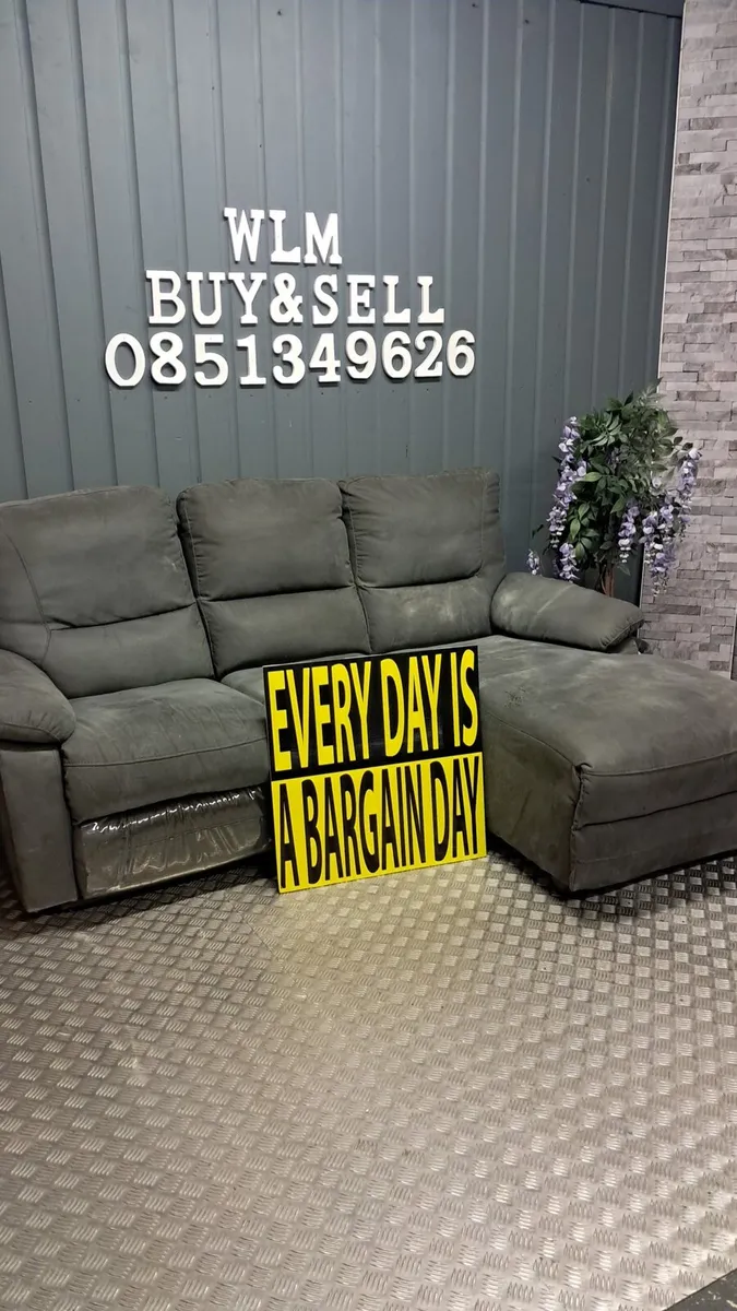 L shape recliner - Image 1