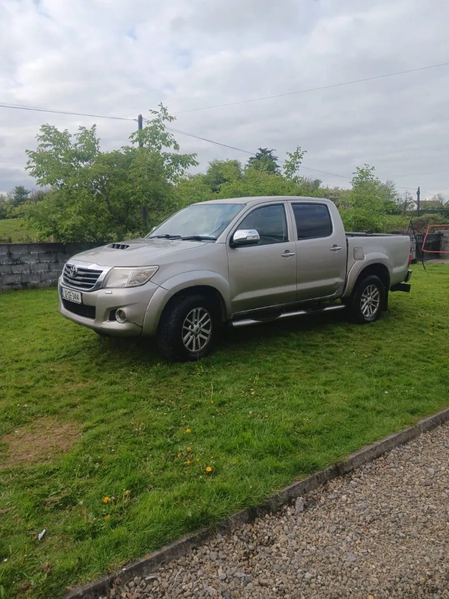 Toyota Hilux 2012 - Image 1