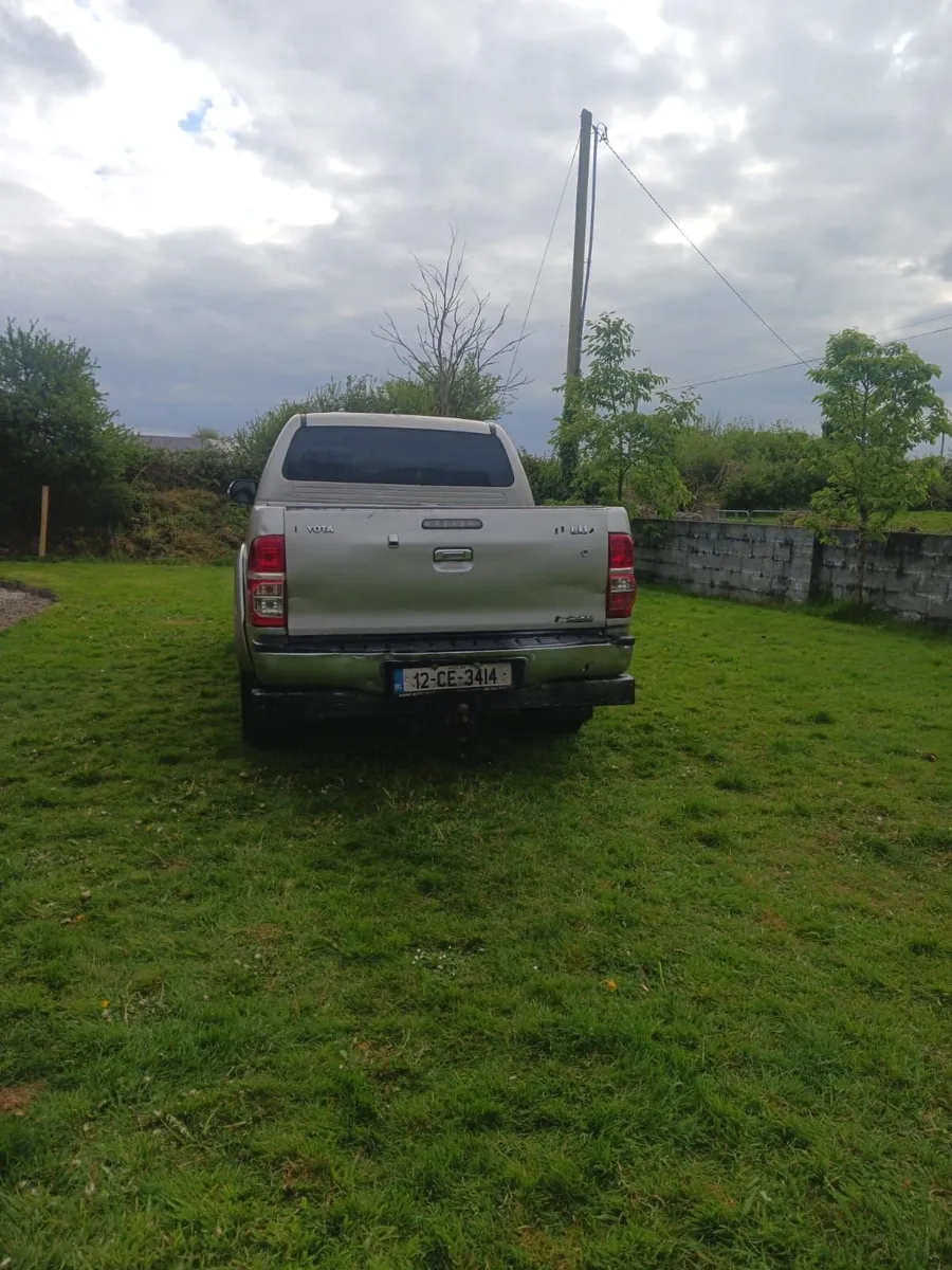 Toyota Hilux 2012 - Image 3