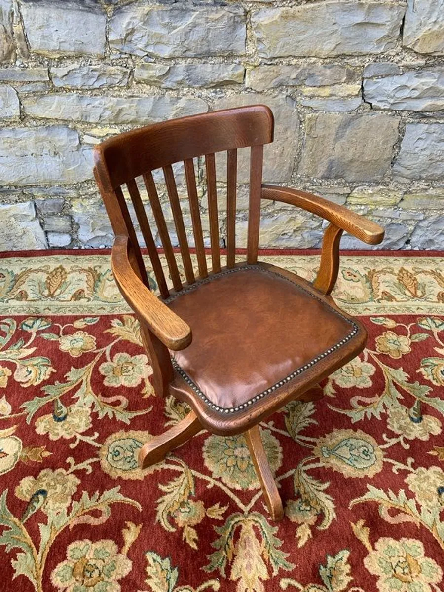 Edwardian Oak Swivel Desk or Captains Chair. - Image 3