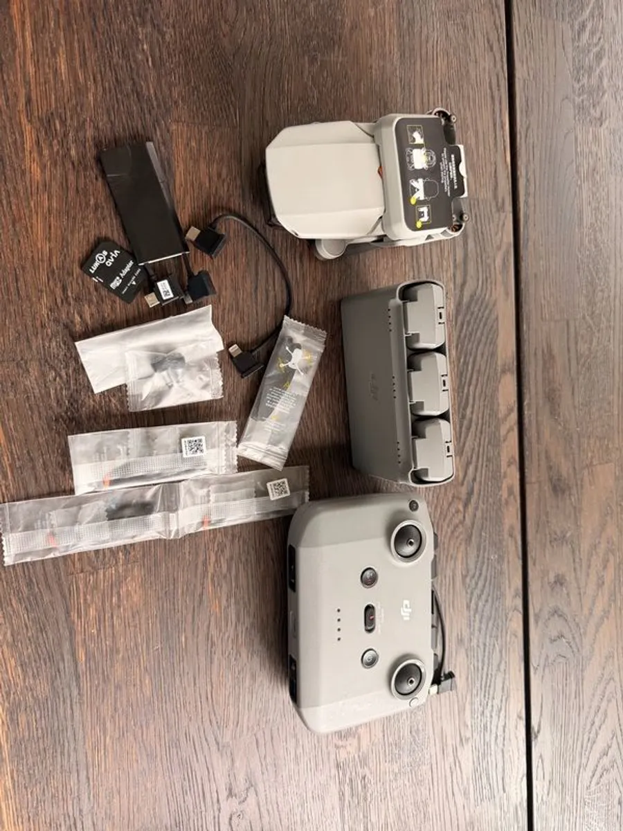 DJI Mini 2 4K Fly More Combo - Image 1