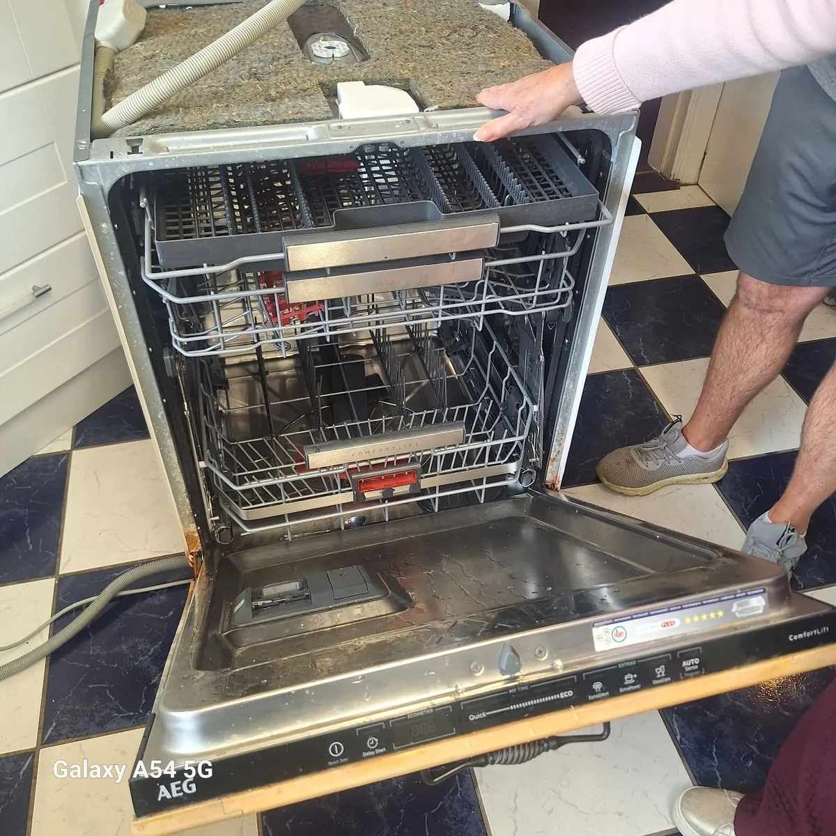 Integrated dishwasher - Image 2