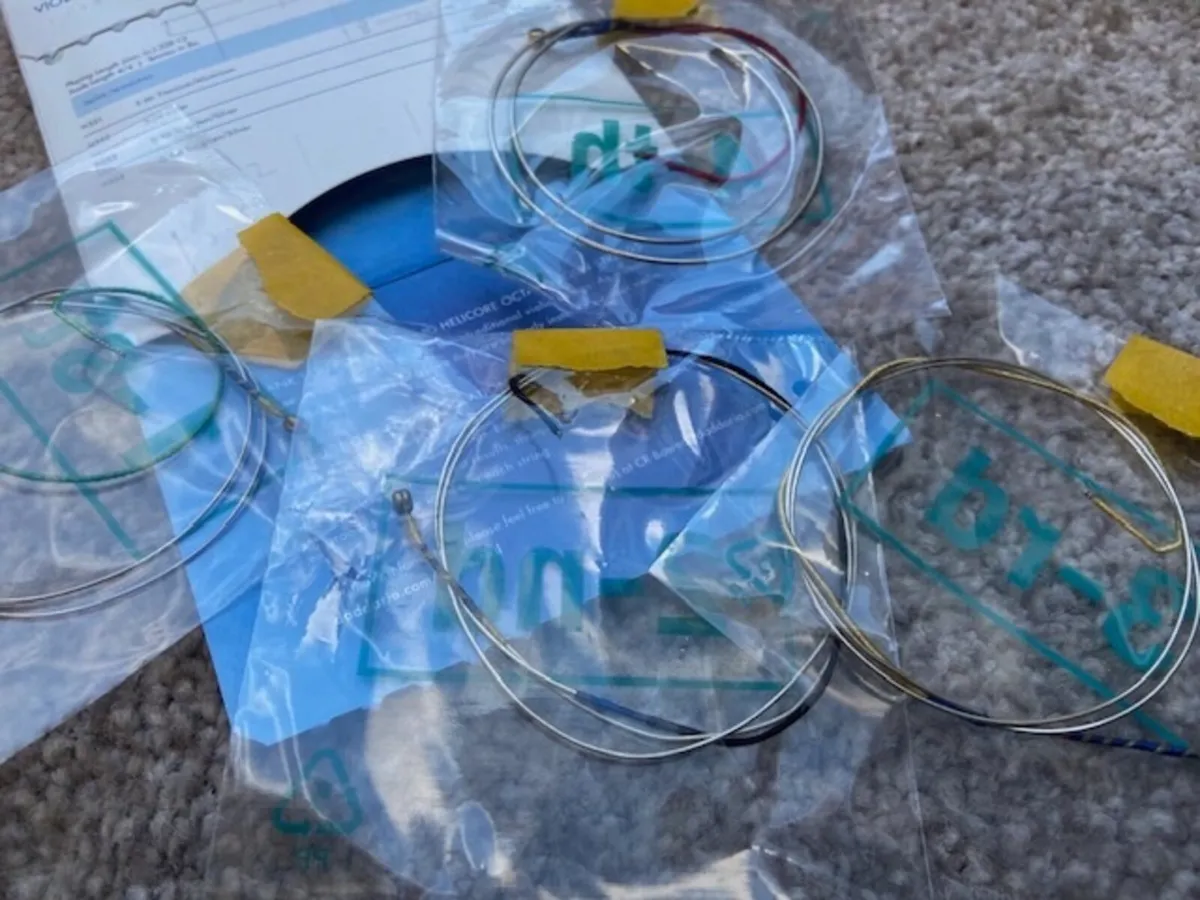 Violin set of €100 OCTAVE Helicore strings Cello - Image 3