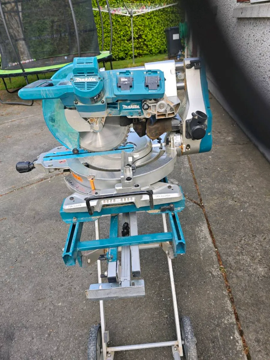 36v Makita mitre saw - Image 4