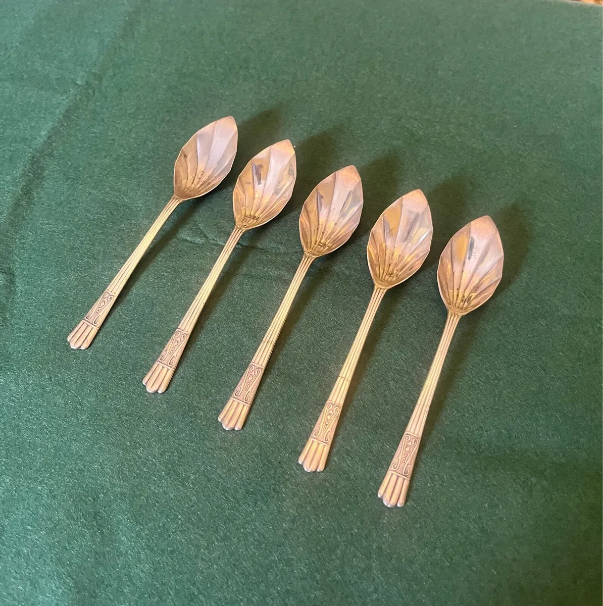 Art Deco Yeoman Plate Dessert Spoons - Image 2