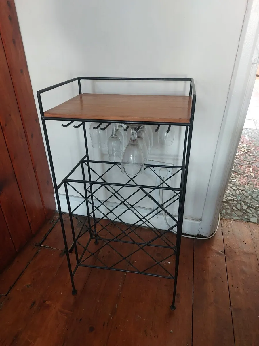 Wine rack with glasses - Image 1