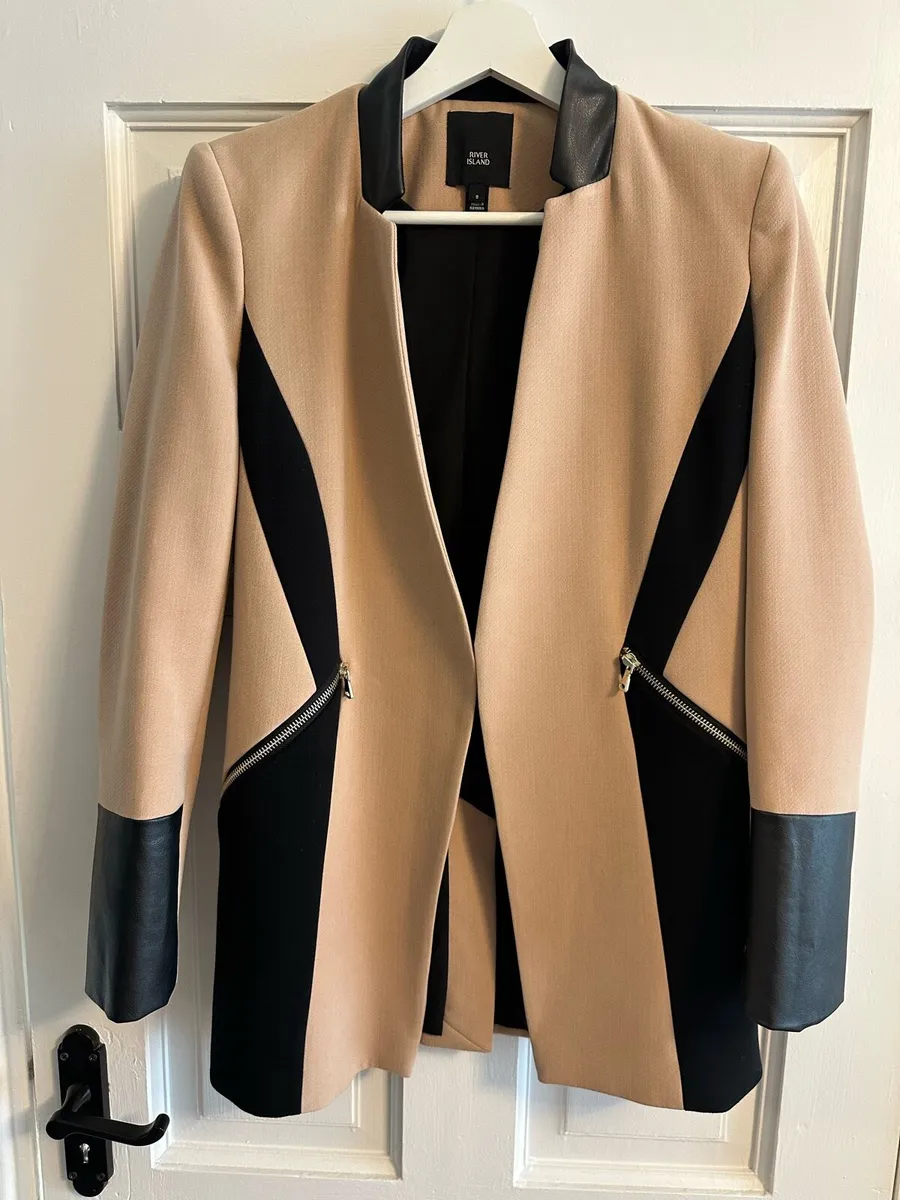 River Island Structured Blazer Size 8 Never Worn - Image 1
