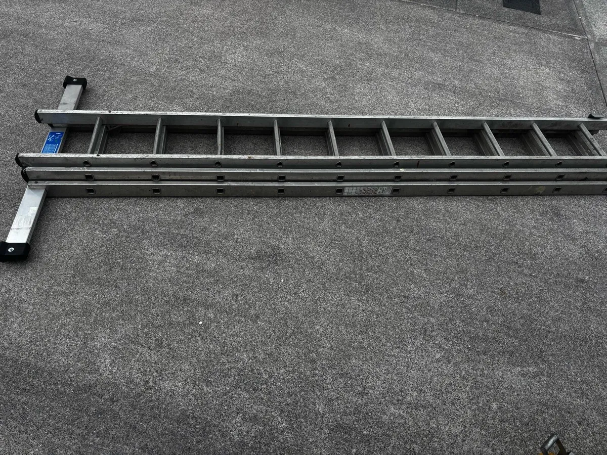 20 ft Roof ladder and 28ft triple ladder for sale - Image 3