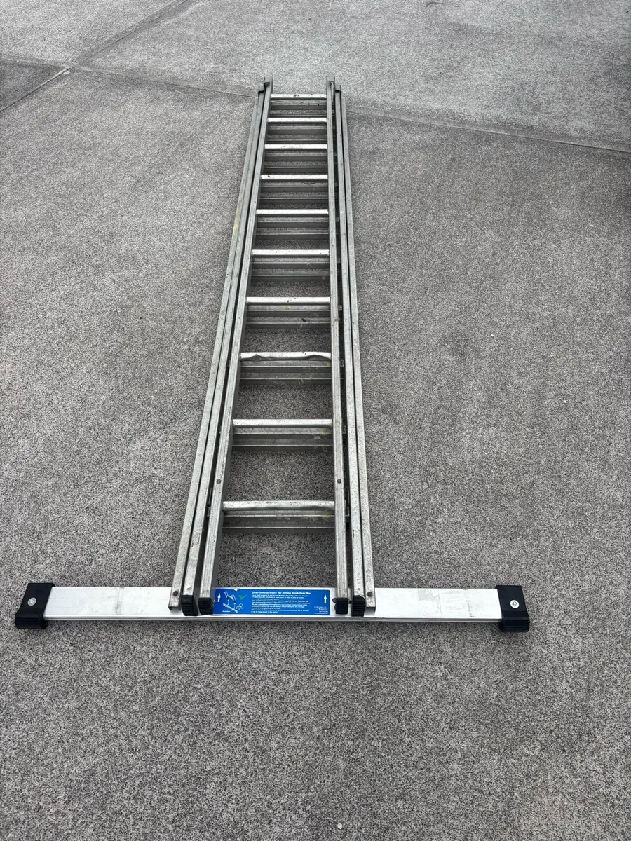 20 ft Roof ladder and 28ft triple ladder for sale - Image 4