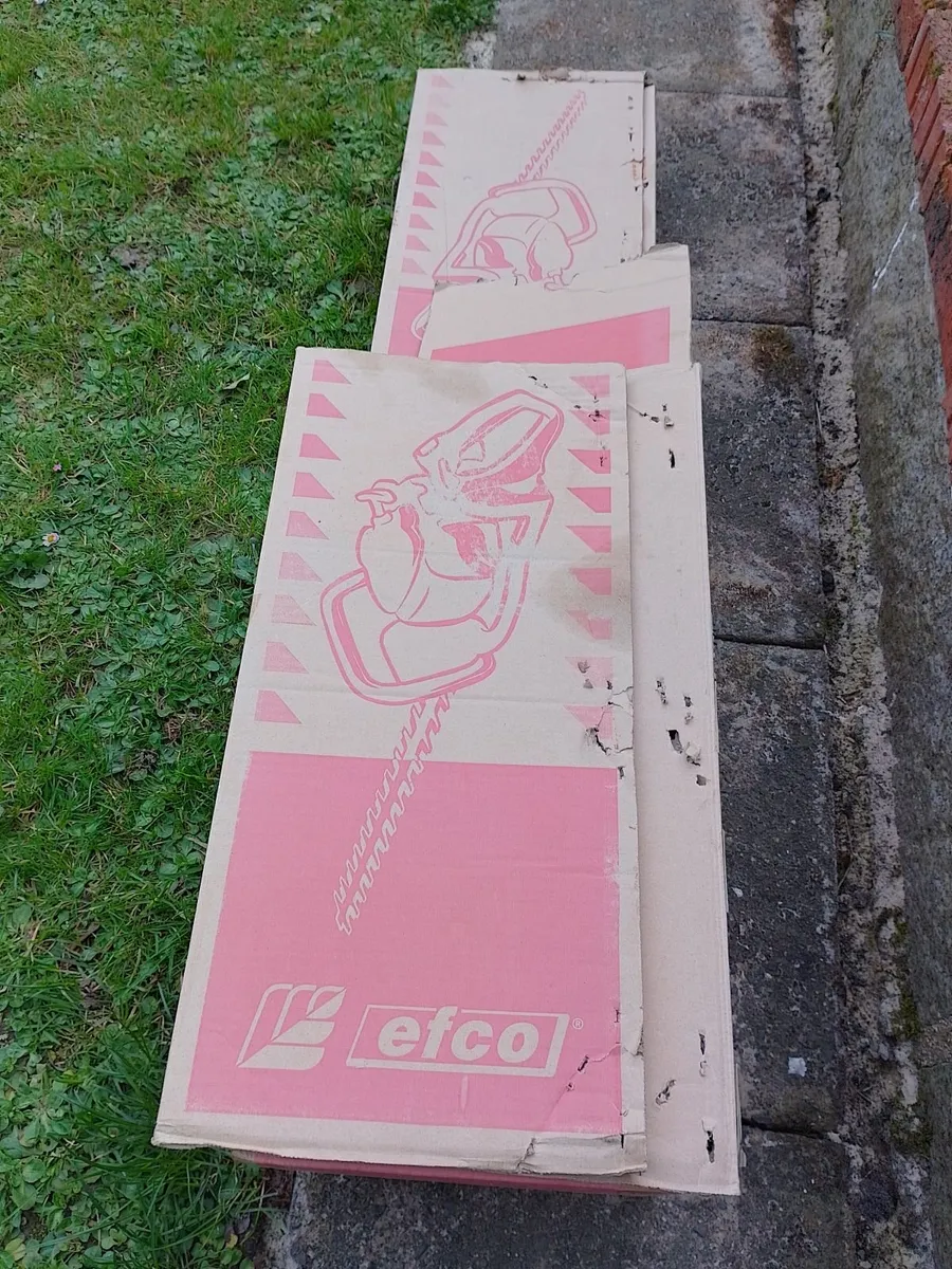 EFCO TGS 2800XP PROFESSIONAL PETROL HEDGE TRIMMER. - Image 2