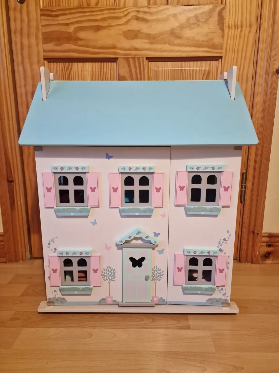 LittleTown dolls house - Image 1