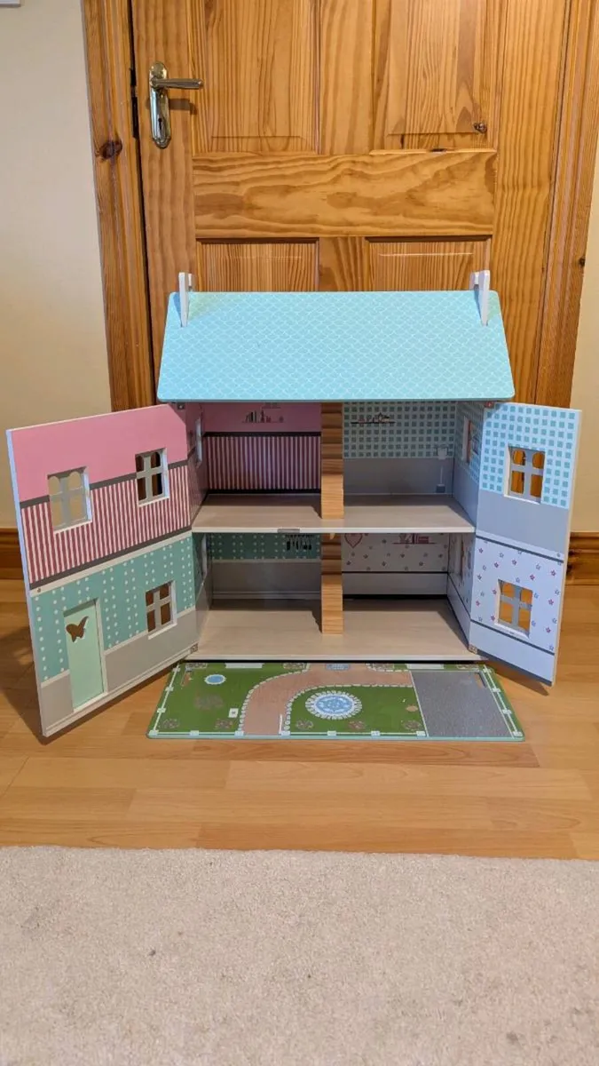 LittleTown dolls house - Image 3